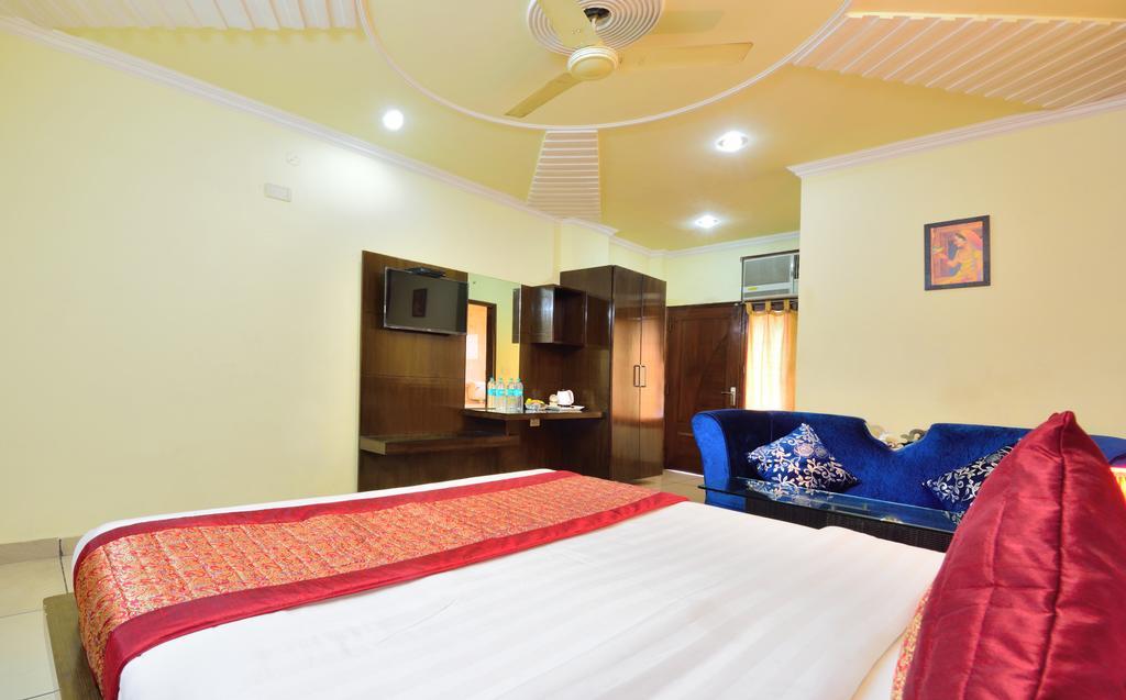 Centra Inn Neu-Delhi Exterior foto